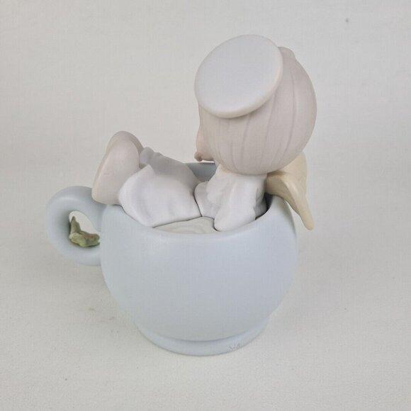 PRECIOUS MOMENTS Dropping In For The Holidays 531952  Figurine - Picture 4 of 9